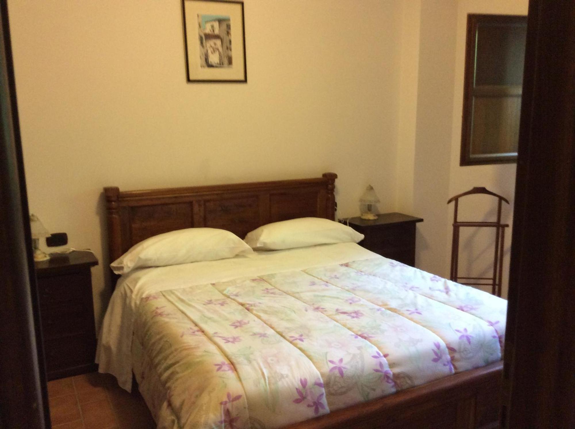 Hotel Il Feudo Dei Pierleoni 첼라노 객실 사진