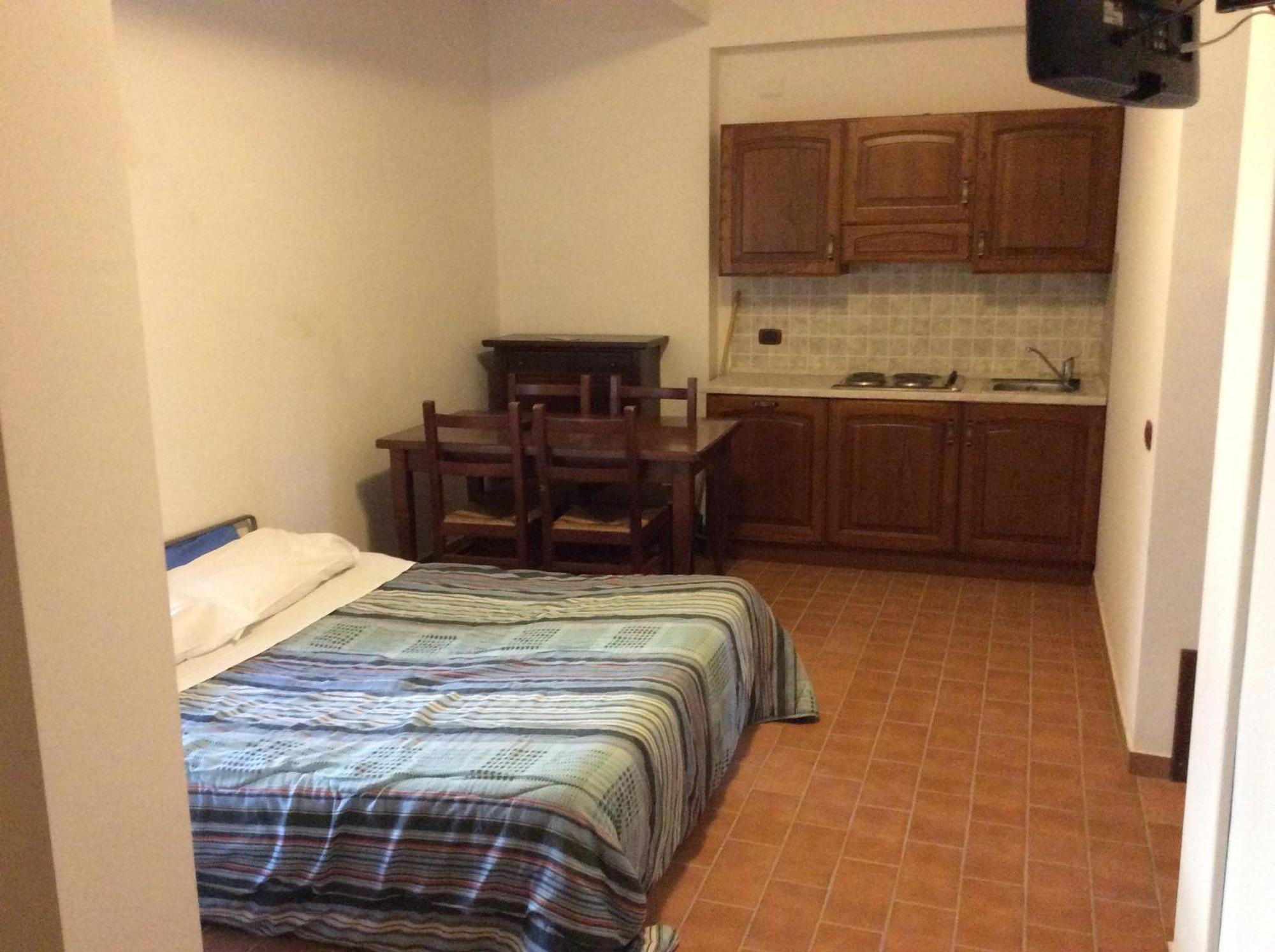 Hotel Il Feudo Dei Pierleoni 첼라노 객실 사진