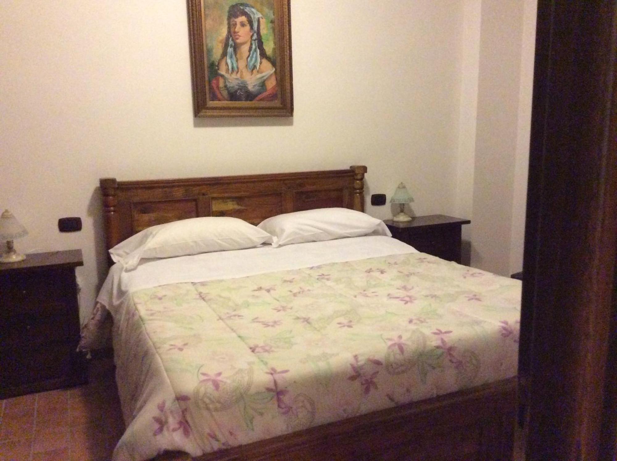 Hotel Il Feudo Dei Pierleoni 첼라노 객실 사진