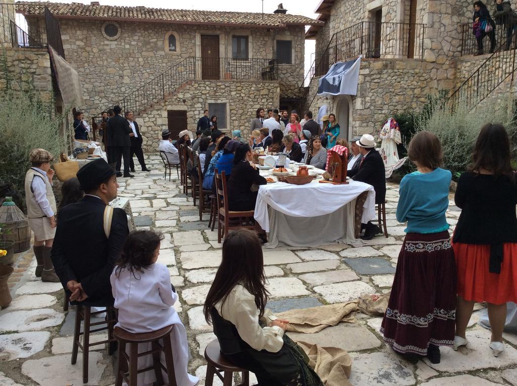 Hotel Il Feudo Dei Pierleoni 첼라노 외부 사진